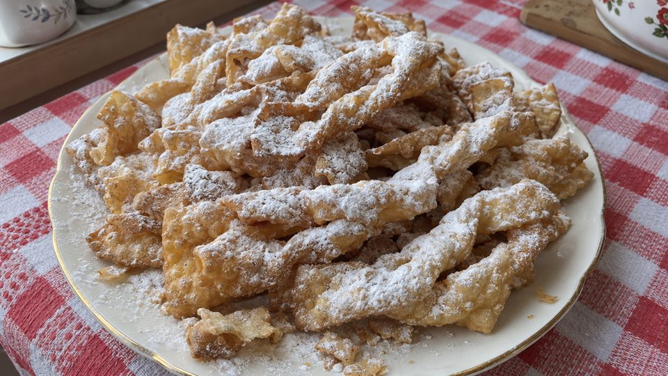 Faworki, a traditional Polish dessert