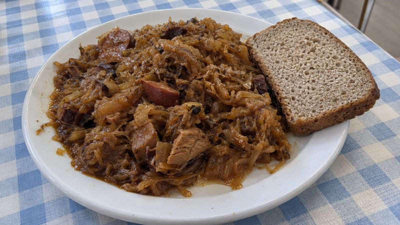 Bigos served in a Polish milk bar