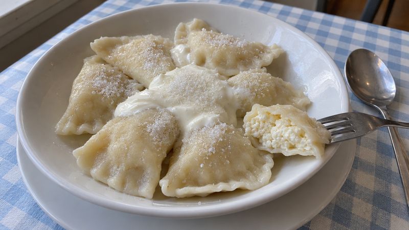 Pierogi z serem served in a Polish milk bar